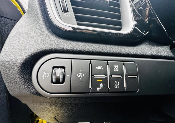 Kia Ceed cena 112900 przebieg: 14621, rok produkcji 2023 z Gdańsk małe 172